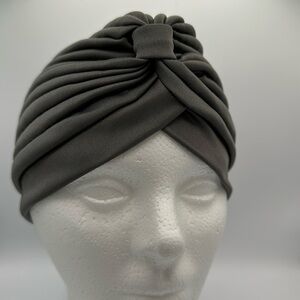 Pleated charcoal gray turban head wrap